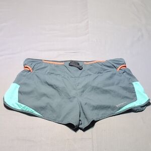 Patagonia Women's Athletic Shorts‎ in Gray with Teal and Orange